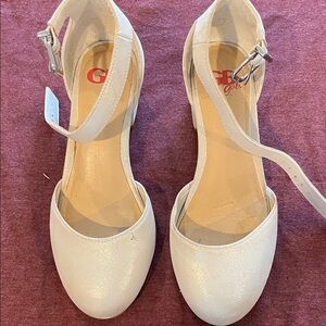 GB Girls Shimmering White Heels